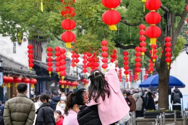 話題突破22.1萬次,紹興搶占數(shù)字文旅新賽道 話題突破22.1萬次,紹興搶占數(shù)字文旅新賽道