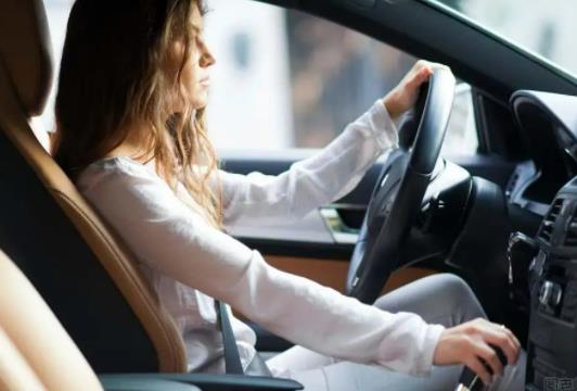 違章申訴初審?fù)ㄟ^(guò)意味著什么?違章停車短信通知立即駛離會(huì)罰款嗎 違章申訴初審?fù)ㄟ^(guò)意味著什么?違章停車短信通知立即駛離會(huì)罰款嗎