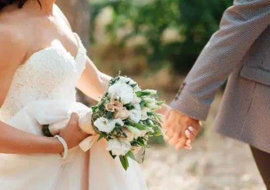 結婚哪些人拉嫁妝?結婚有必要準備伴手禮嗎 結婚哪些人拉嫁妝?結婚有必要準備伴手禮嗎
