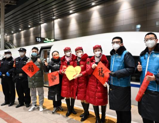 哪些地方可以用春運(yùn)團(tuán)體票?春運(yùn)團(tuán)體票是公司去取還是自己去取 哪些地方可以用春運(yùn)團(tuán)體票?春運(yùn)團(tuán)體票是公司去取還是自己去取