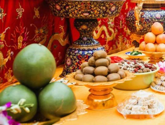 饅頭上的紅點是蒸完點嗎?過年擺供饅頭擺幾天收起來 饅頭上的紅點是蒸完點嗎?過年擺供饅頭擺幾天收起來