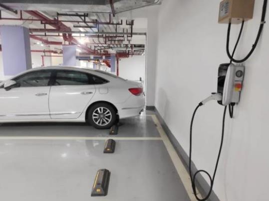 新能源車用完充電還是每天充電?新能源車快充時能開空調嗎 新能源車用完充電還是每天充電?新能源車快充時能開空調嗎