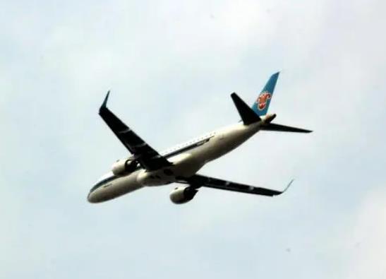 飛機中轉15個小時在哪里休息?轉機需要拿行李嗎 飛機中轉15個小時在哪里休息?轉機需要拿行李嗎