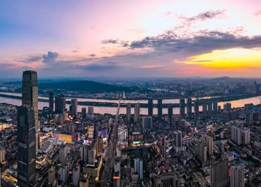 2023年長沙熱的時(shí)候要熱幾個(gè)月?湖南長沙一般幾月天氣會(huì)熱起來 2023年長沙熱的時(shí)候要熱幾個(gè)月?湖南長沙一般幾月天氣會(huì)熱起來