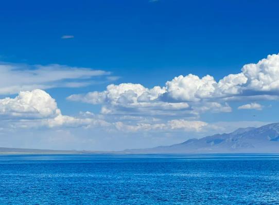 新疆6月的天氣一般多少度?2023年6月份去新疆熱嗎 新疆6月的天氣一般多少度?2023年6月份去新疆熱嗎