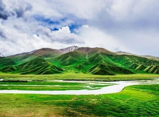 6月份新疆的天氣適合旅游嗎?6月份去新疆旅游要帶什么衣服 6月份新疆的天氣適合旅游嗎?6月份去新疆旅游要帶什么衣服
