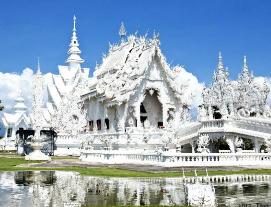 世界十大旅游必去的景點,九寨溝好風(fēng)光、泰國白龍寺大氣恢宏 世界十大旅游必去的景點,九寨溝好風(fēng)光、泰國白龍寺大氣恢宏