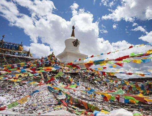 世界十大旅游必去的景點,九寨溝好風(fēng)光、泰國白龍寺大氣恢宏 世界十大旅游必去的景點,九寨溝好風(fēng)光、泰國白龍寺大氣恢宏