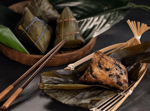 熟粽子冷凍后煮還是蒸?吃粽子喝什么茶好消化 熟粽子冷凍后煮還是蒸?吃粽子喝什么茶好消化