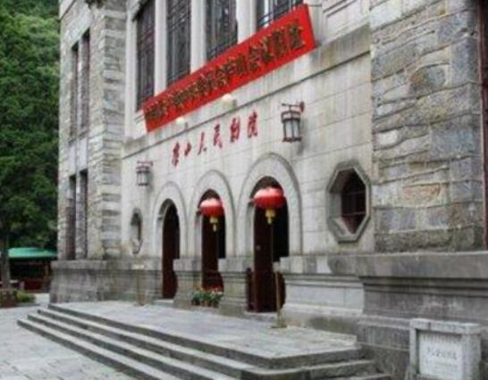 九江最好玩的地方排名,廬山風景名勝區人文底蘊濃厚、潯陽樓有趣味 九江最好玩的地方排名,廬山風景名勝區人文底蘊濃厚、潯陽樓有趣味