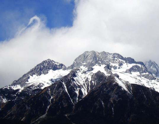 爬玉龍雪山一瓶氧氣夠嗎?爬玉龍雪山會高反嗎 爬玉龍雪山一瓶氧氣夠嗎?爬玉龍雪山會高反嗎