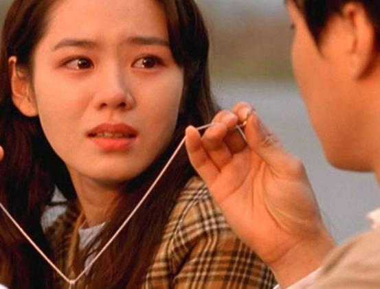 韓國十大青春感人催淚電影,《菊花香》《那小子真帥》帶你重回青春 韓國十大青春感人催淚電影,《菊花香》《那小子真帥》帶你重回青春