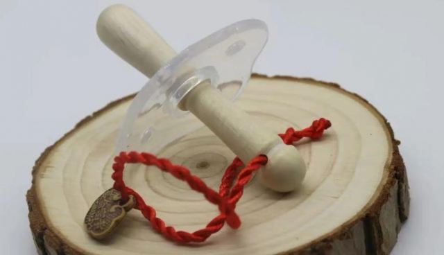 寶寶牙膠發(fā)霉了還能用嗎?橡膠磨牙棒怎么清潔消毒 寶寶牙膠發(fā)霉了還能用嗎?橡膠磨牙棒怎么清潔消毒