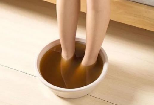 泡腳木桶有油漆味道能用嗎?泡腳木桶不用為什么會漏水 泡腳木桶有油漆味道能用嗎?泡腳木桶不用為什么會漏水