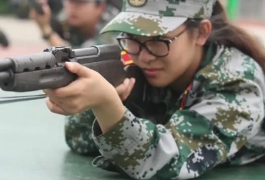 高中軍訓(xùn)完是放多久再上課?高中軍訓(xùn)的時候分班分好了嗎 高中軍訓(xùn)完是放多久再上課?高中軍訓(xùn)的時候分班分好了嗎