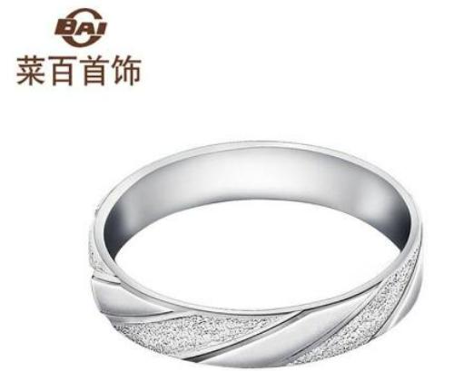 中國(guó)十大銀飾品牌排名,老鳳祥有百年歷史、老銀鋪古典又不失時(shí)尚 中國(guó)十大銀飾品牌排名,老鳳祥有百年歷史、老銀鋪古典又不失時(shí)尚