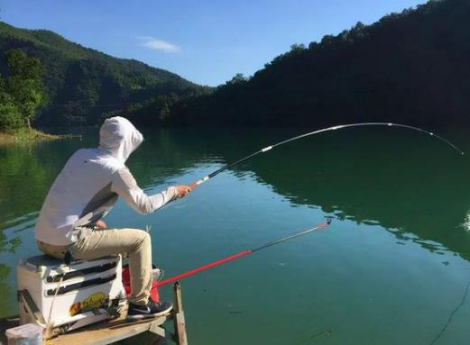 釣魚(yú)用什么裝魚(yú)不容易死?米飯釣魚(yú)效果怎樣 釣魚(yú)用什么裝魚(yú)不容易死?米飯釣魚(yú)效果怎樣