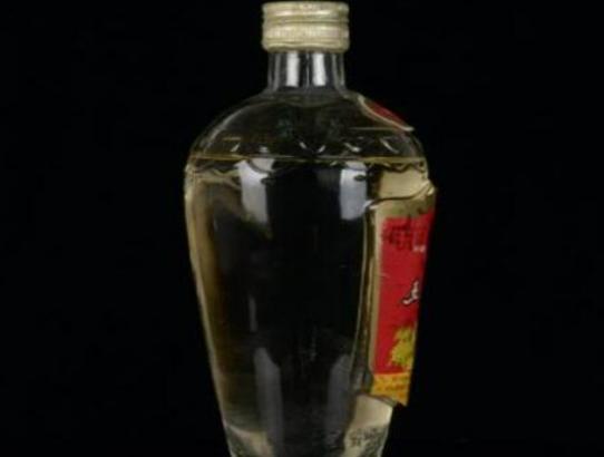 歷史八大名酒排名,茅臺酒入口獨特、瀘州老窖酒香吸引人 歷史八大名酒排名,茅臺酒入口獨特、瀘州老窖酒香吸引人