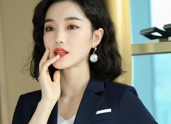 中國十大女職業裝品牌,佐馬仕職業裝不易皺、范思藍恩職業裝非常干練 中國十大女職業裝品牌,佐馬仕職業裝不易皺、范思藍恩職業裝非常干練