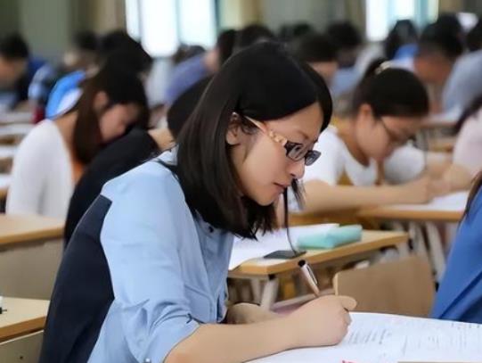 考公務員能報考哪些崗位?2024年公務員考試比去年難嗎 考公務員能報考哪些崗位?2024年公務員考試比去年難嗎