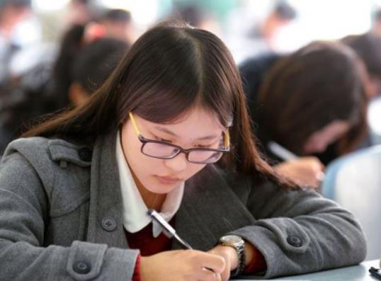 公務員考試年齡限制是35還是40?2024年公務員考試會打破35歲年齡限制嗎 公務員考試年齡限制是35還是40?2024年公務員考試會打破35歲年齡限制嗎
