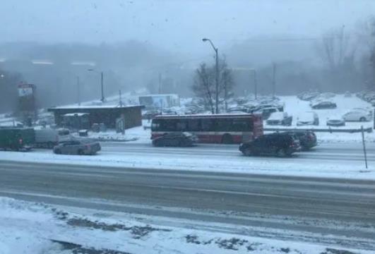 為什么都3月了北京還會下雪?3月份去北京穿什么衣服好 為什么都3月了北京還會下雪?3月份去北京穿什么衣服好
