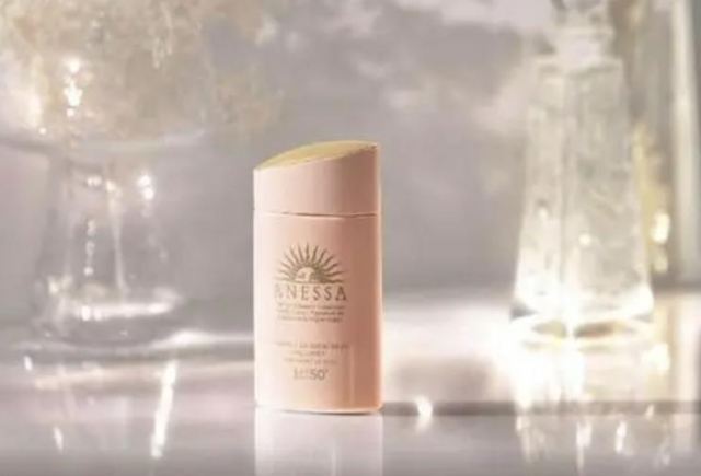 安耐曬和安熱沙是一個(gè)牌子嗎 安耐曬和安熱沙誰(shuí)是正品 安耐曬和安熱沙是一個(gè)牌子嗎 安耐曬和安熱沙誰(shuí)是正品