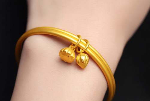 實心黃金手鐲里面能摻假嗎?買黃金一定要買品牌嗎 實心黃金手鐲里面能摻假嗎?買黃金一定要買品牌嗎