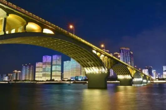長(zhǎng)沙雨季是幾月到幾月?長(zhǎng)沙夏天晝夜長(zhǎng)短是怎么樣的 長(zhǎng)沙雨季是幾月到幾月?長(zhǎng)沙夏天晝夜長(zhǎng)短是怎么樣的