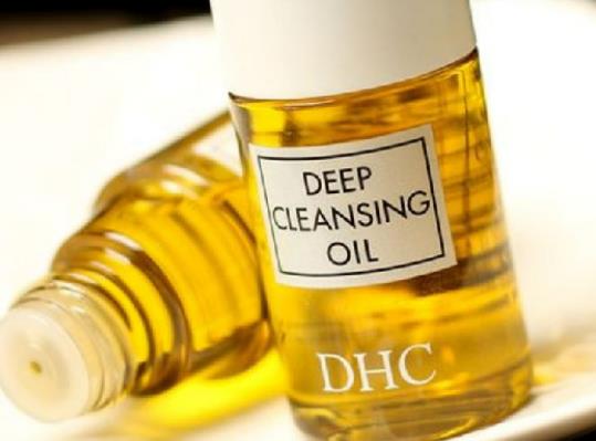 dhc卸妝油保質期多久?dhc卸妝油會堵塞毛孔嗎 dhc卸妝油保質期多久?dhc卸妝油會堵塞毛孔嗎