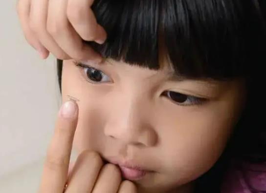 戴OK鏡后必須馬上閉眼嗎?ok鏡驗配流程