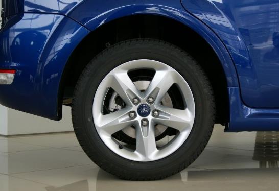 冷車熱車胎壓是不是不一樣?輪胎側面允許劃傷多深?