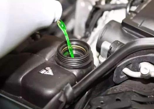 水加酒精能當防凍液嗎?防凍液乳化是怎么回事