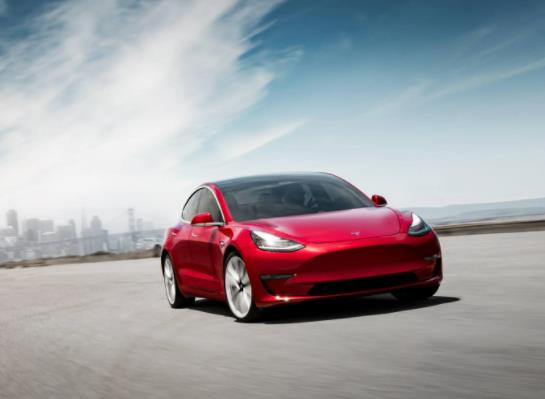 特斯拉車頂夏天很曬怎么辦?特斯拉200萬的車也有問題嗎
