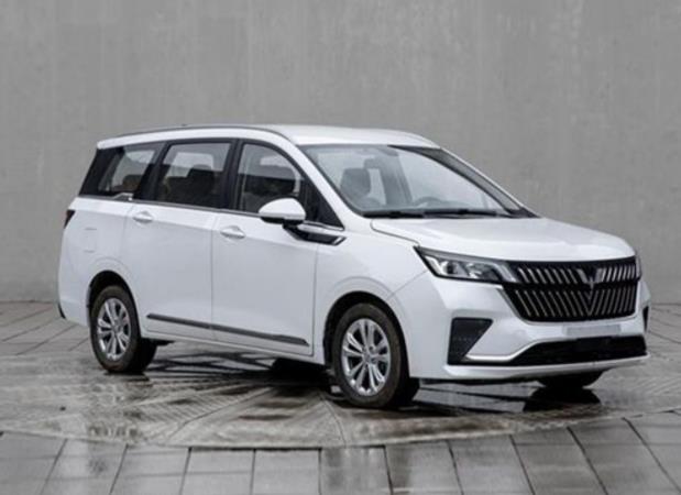 五菱佳辰7座MPV 搭載1.5L/1.5T發(fā)動(dòng)機(jī)匹配6速手動(dòng)及CVT售6.98萬(wàn)