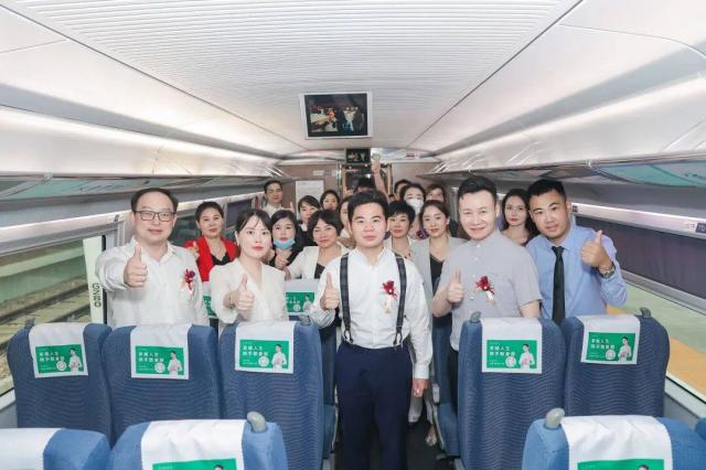 國民品牌×中國速度 | 歌曼麗高鐵冠名列車首發儀式圓滿完成! 國民品牌×中國速度 | 歌曼麗高鐵冠名列車首發儀式圓滿完成!